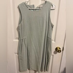 Breeze Sleeveless Light Green Midi Dress